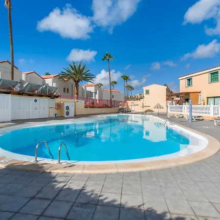 En Parrales Apartment *